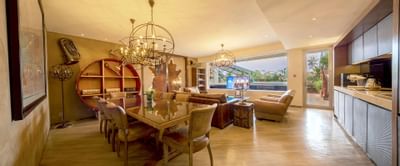 Dining area of Grand Deluxe Lagoon at Hotel Eclat Beijing