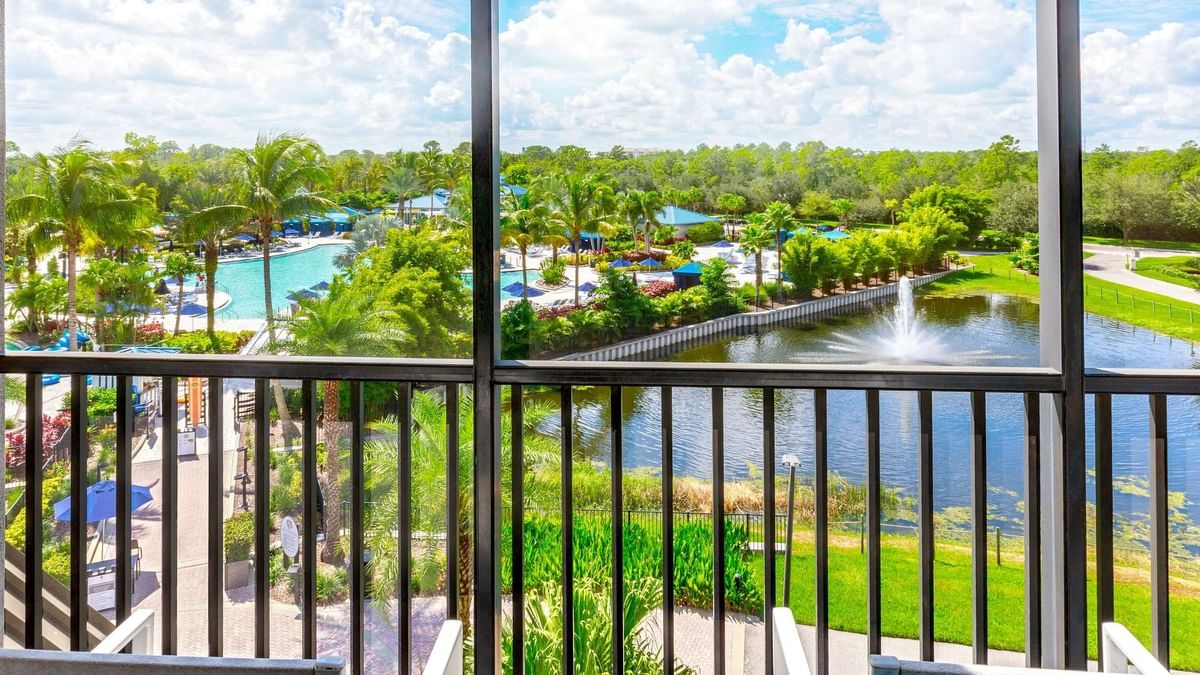 Grove Three Bedroom Two Bath Condo Superior View