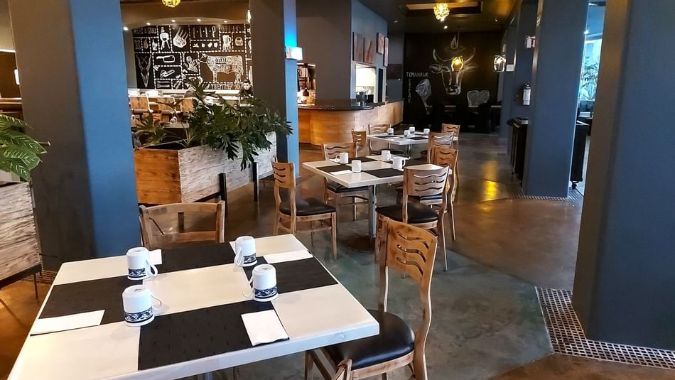 Dining area in The Chill Lounge Bar at Peñasco del Sol Hotel