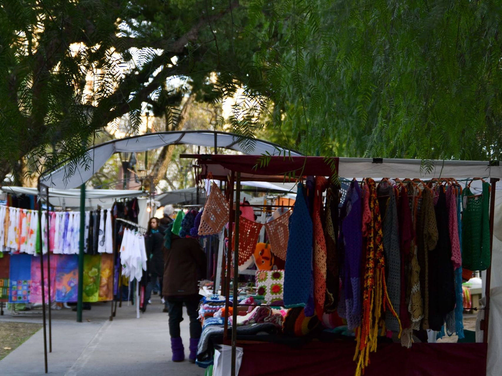 Stalls at Feria Artesanal Plaza  near Argenta Tower Hotel