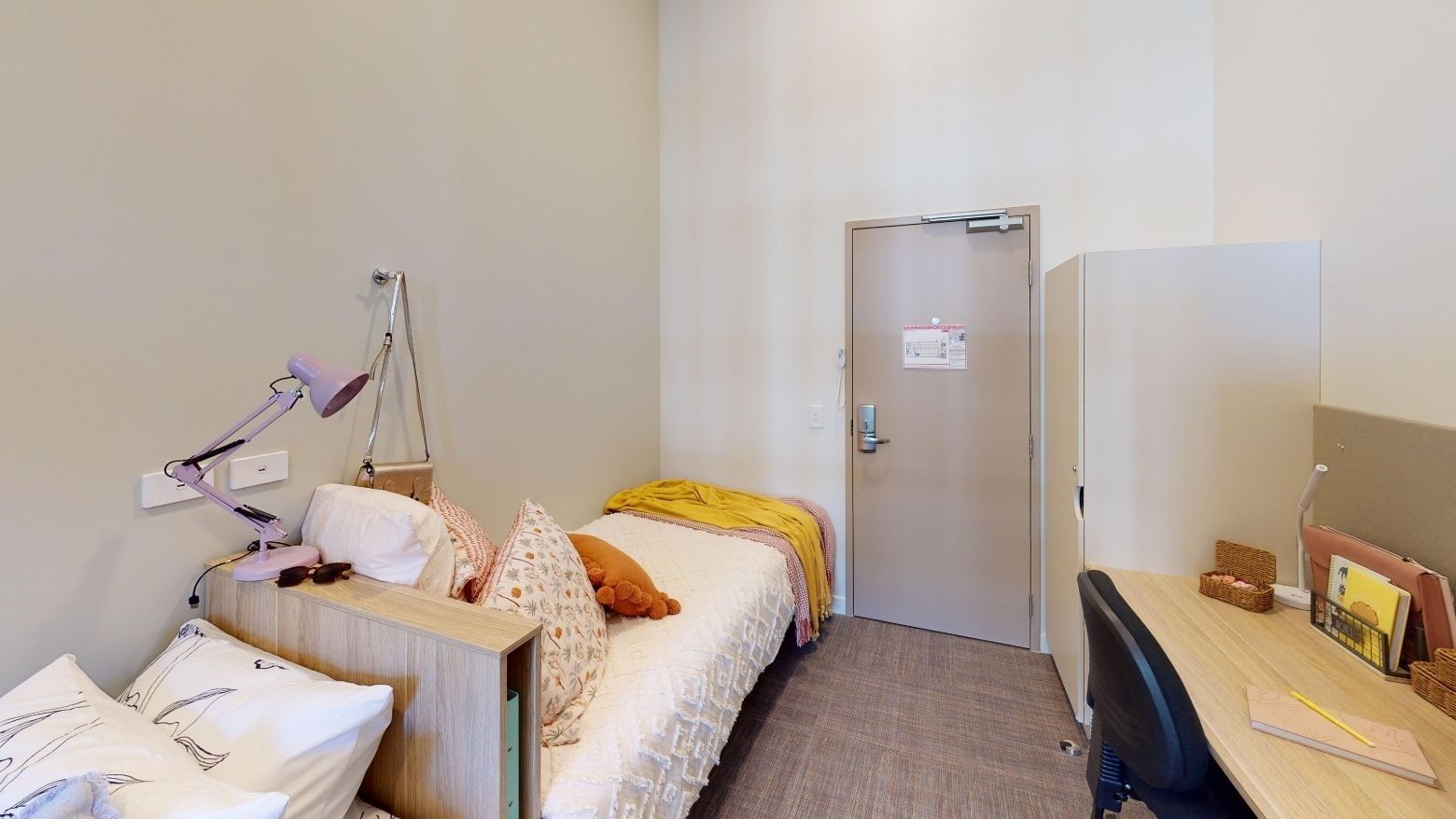 Twin Room with two beds and two desks at UniLodge Herston.