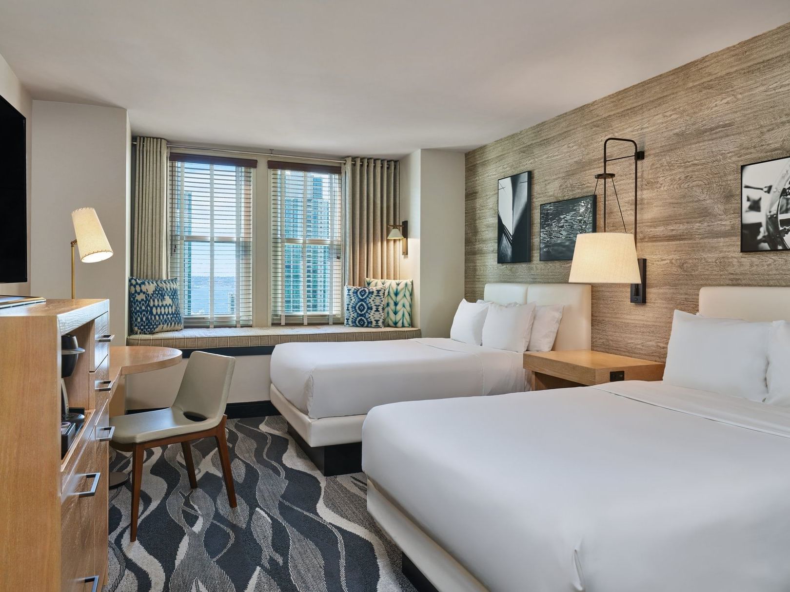 Window lounge by the twin beds in Classic Double at Hotel Republic San Diego