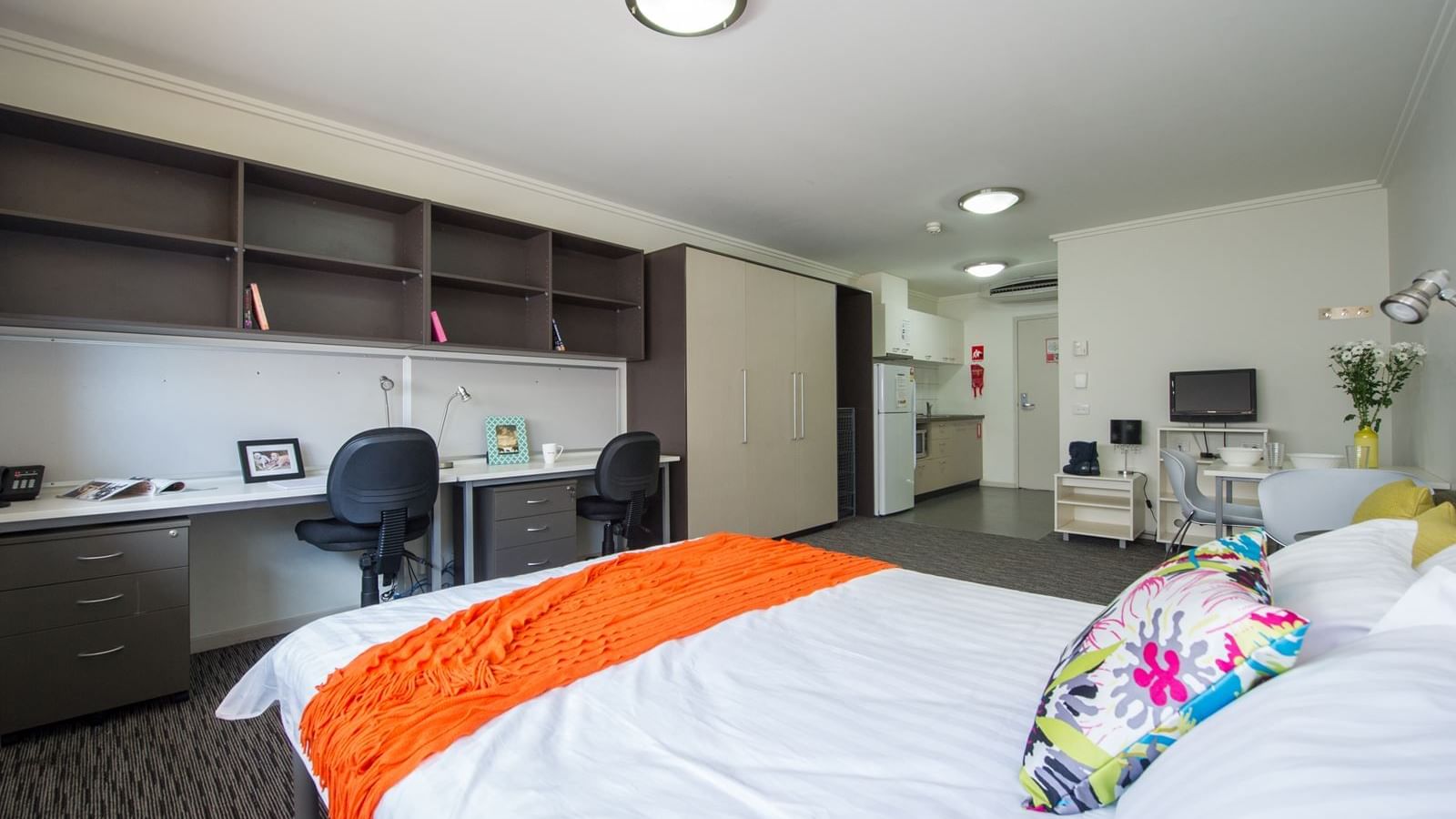 UniLodge @ ANU – Kinloch Lodge_Studio Double ANU Accommodation