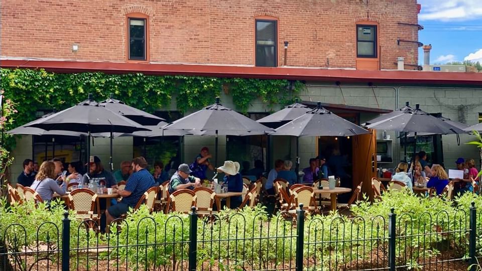 Creekside Café and Grill near Legacy Vacation Resorts