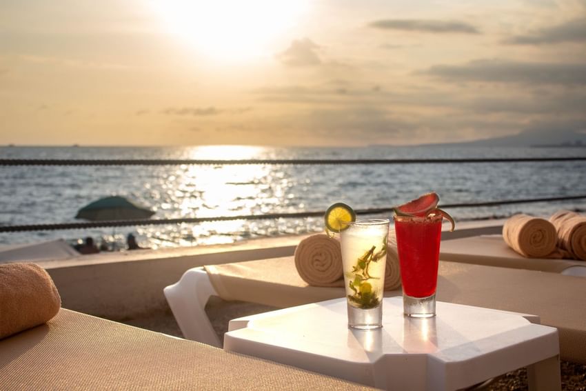 Prickly Pear Micheladas and Mojito served in Colibrí Aqua Bar at Plaza Pelicanos Club Beach Resort
