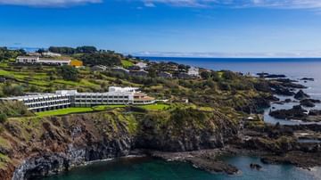 A Bensaude Hotels Collection integra o Caloura Hotel Resort no seu portfólio. 