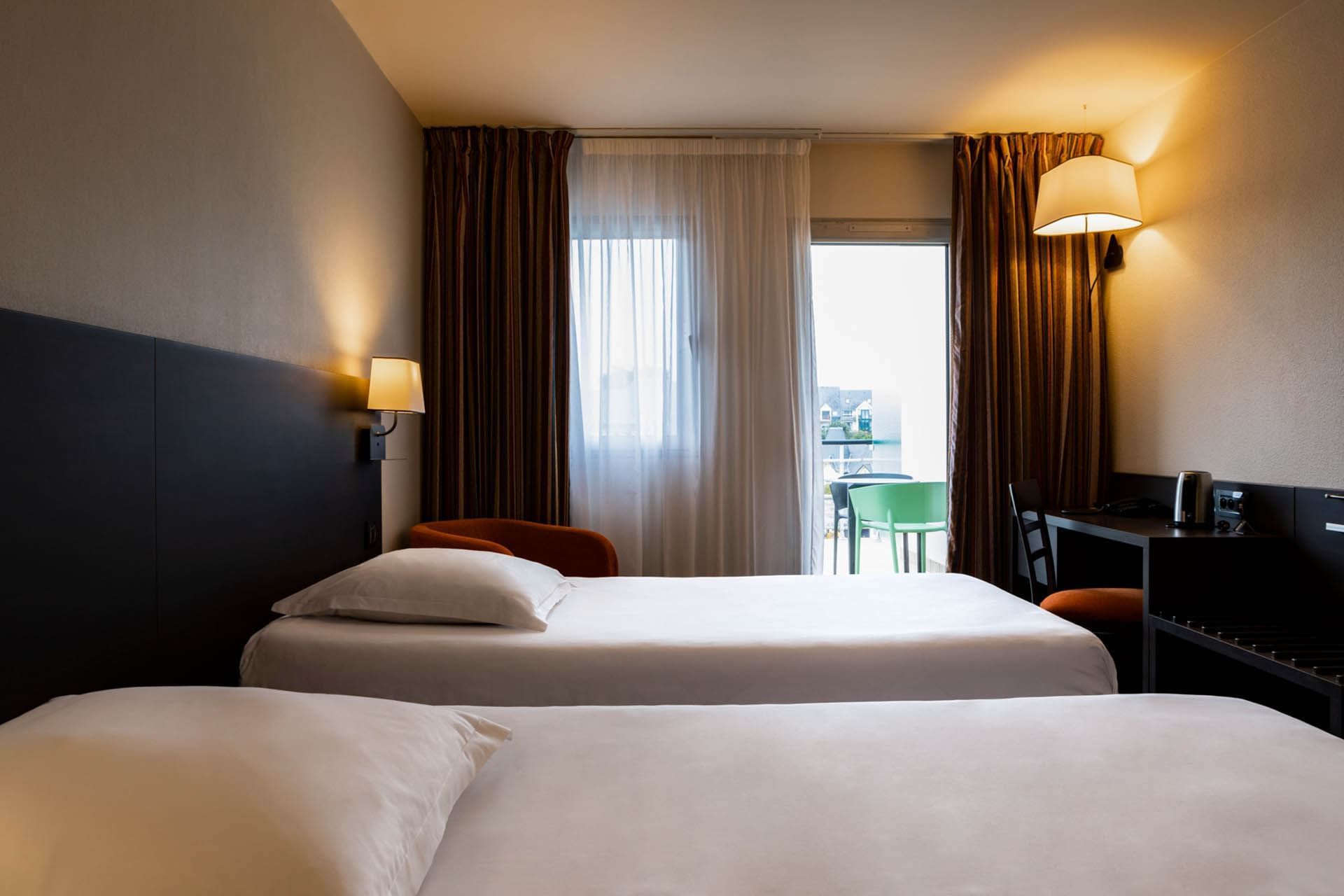 Chambre twin avec télévision à l'Escale Oceania Pornichet La Baule