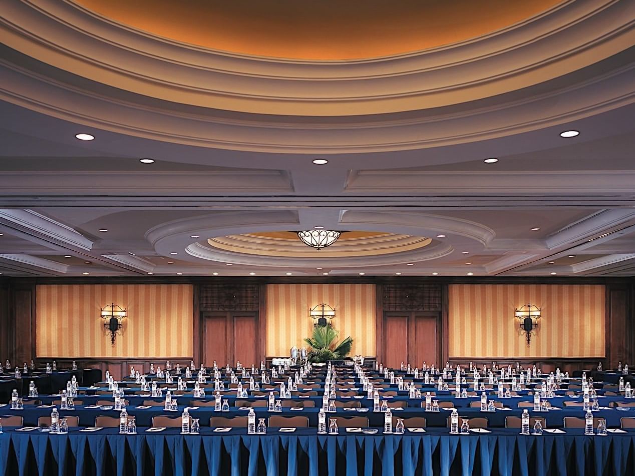 Classroom set-up in meeting room at Princess Mundo Imperial