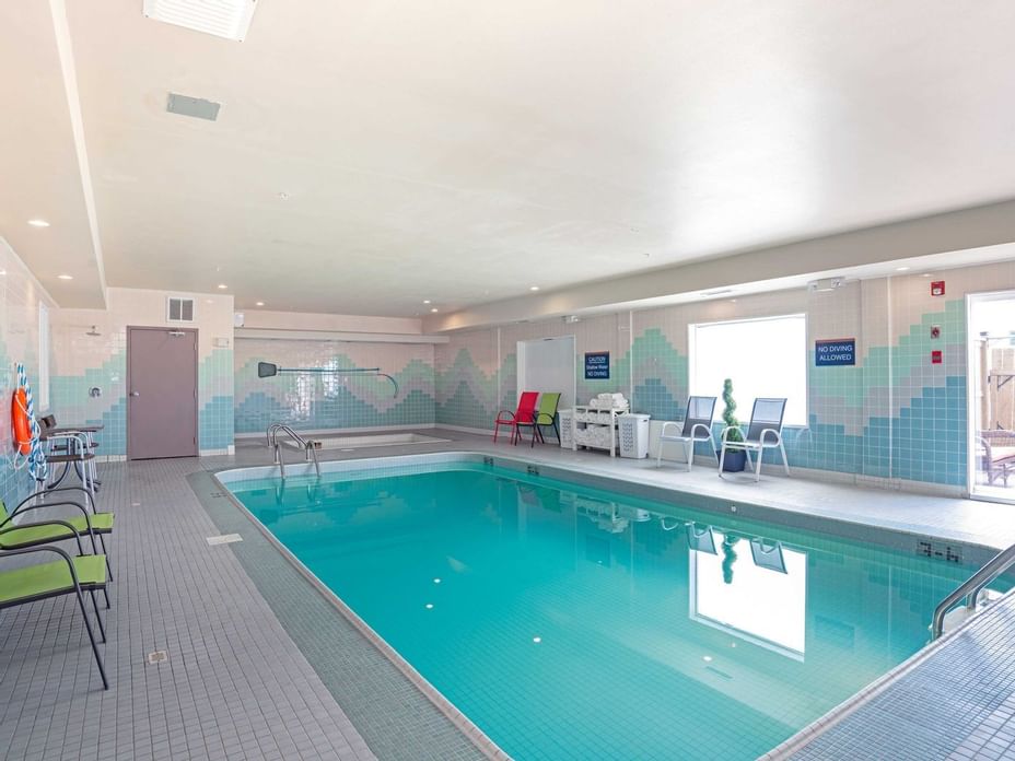 Indoor Pool Sandman Hotel Saskatoon