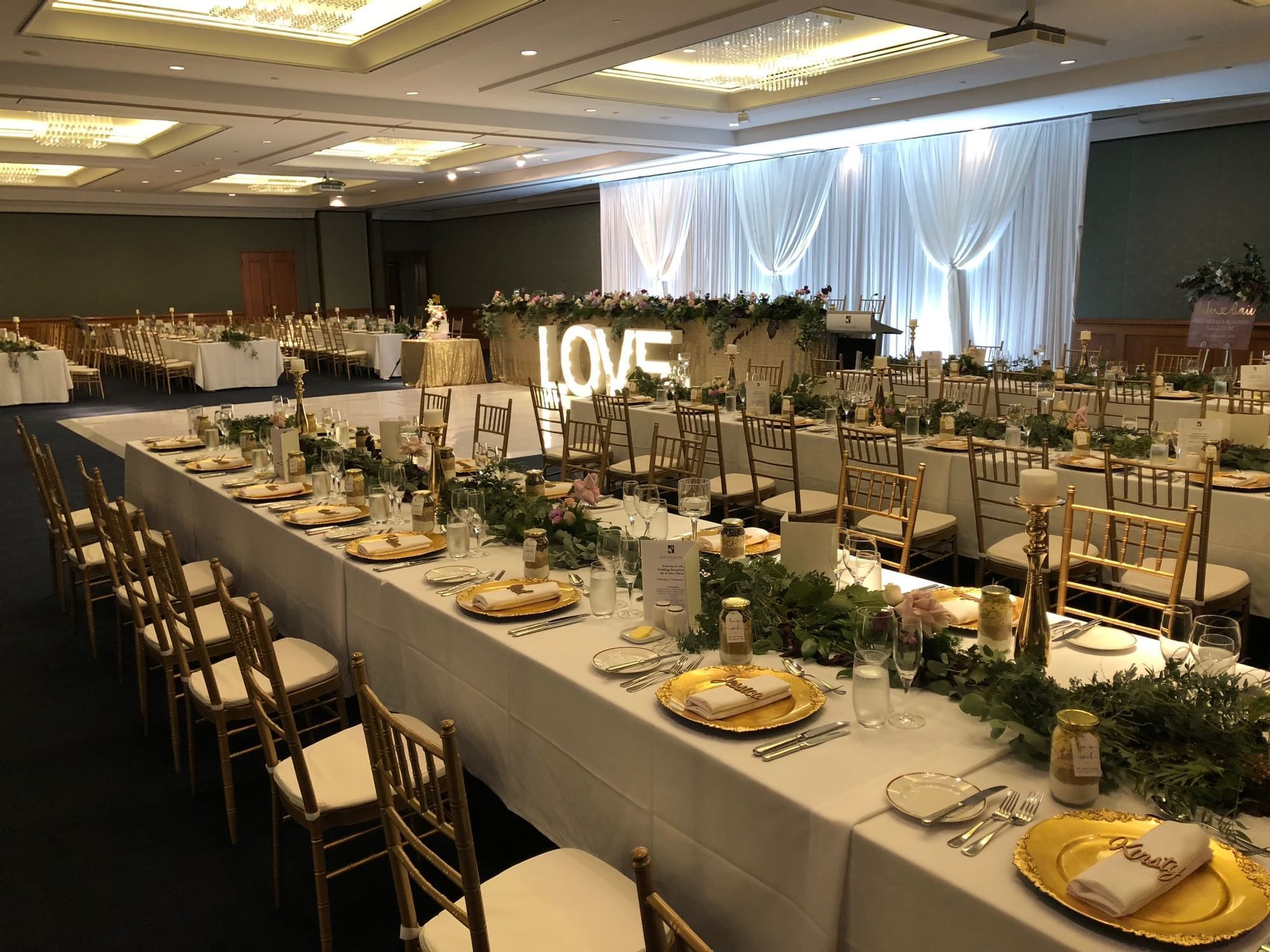 Table setup of the Ballroom wedding reception at Duxton Hotel