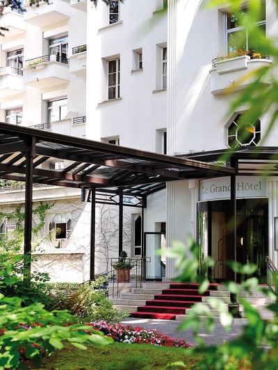 Main entrance of the Domaine de Divonne Hotel in Divonne-les-Bains.