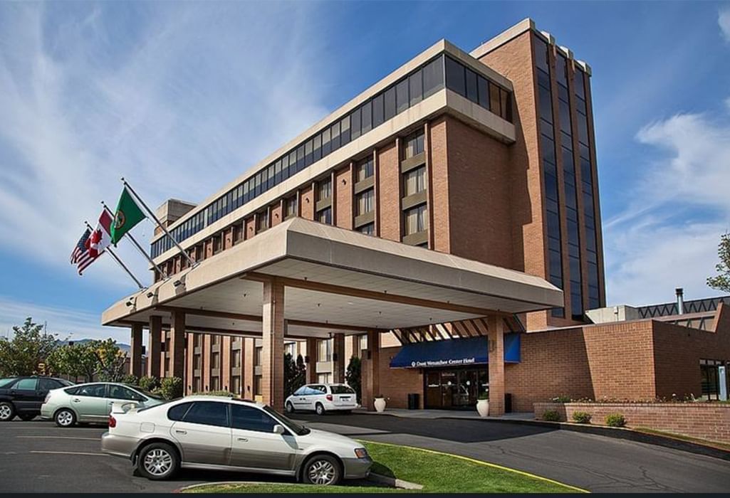 exterior view of the Coast Wenatchee Center Hotel