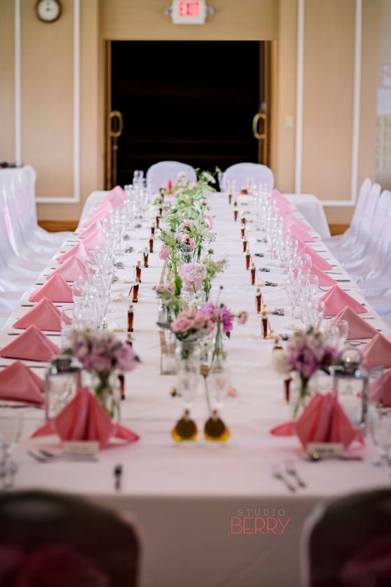 Banquet table set-up at wedding venue at Honor’s Haven Retreat