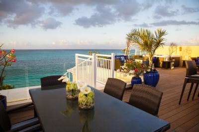 Rooftop terrace in penthouse at Windsong Resort On The Reef