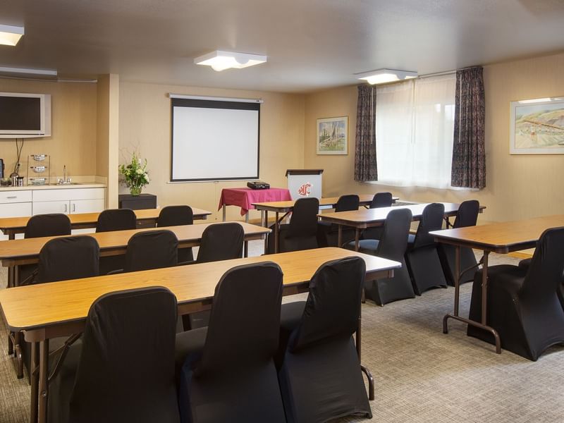 Coast Hilltop Inn - Meeting Room Legends