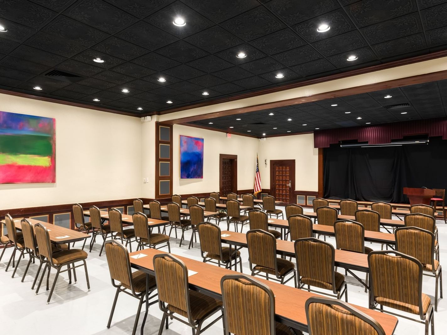 Theater type setup in Meeting room 5 at Riverwalk Plaza Hotel