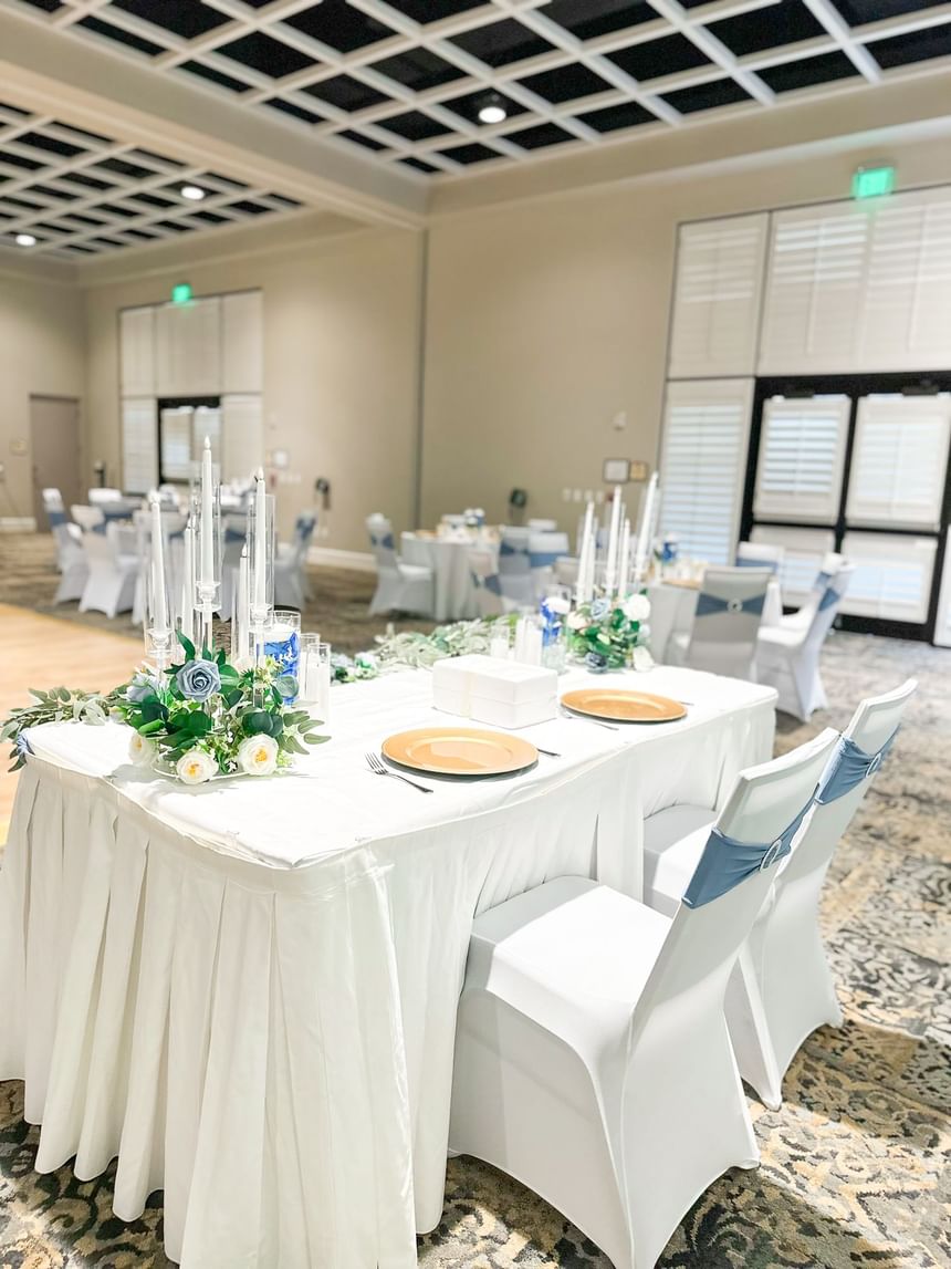 Wedding party at Rosen Inn Lake Buena Vista