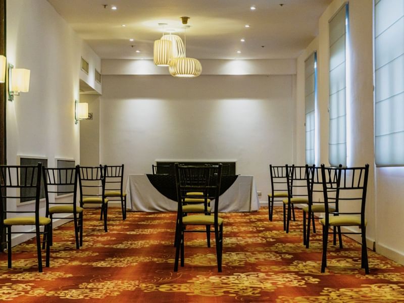 Chair arrangements in Rubi 2 Room at Gamma Hotels