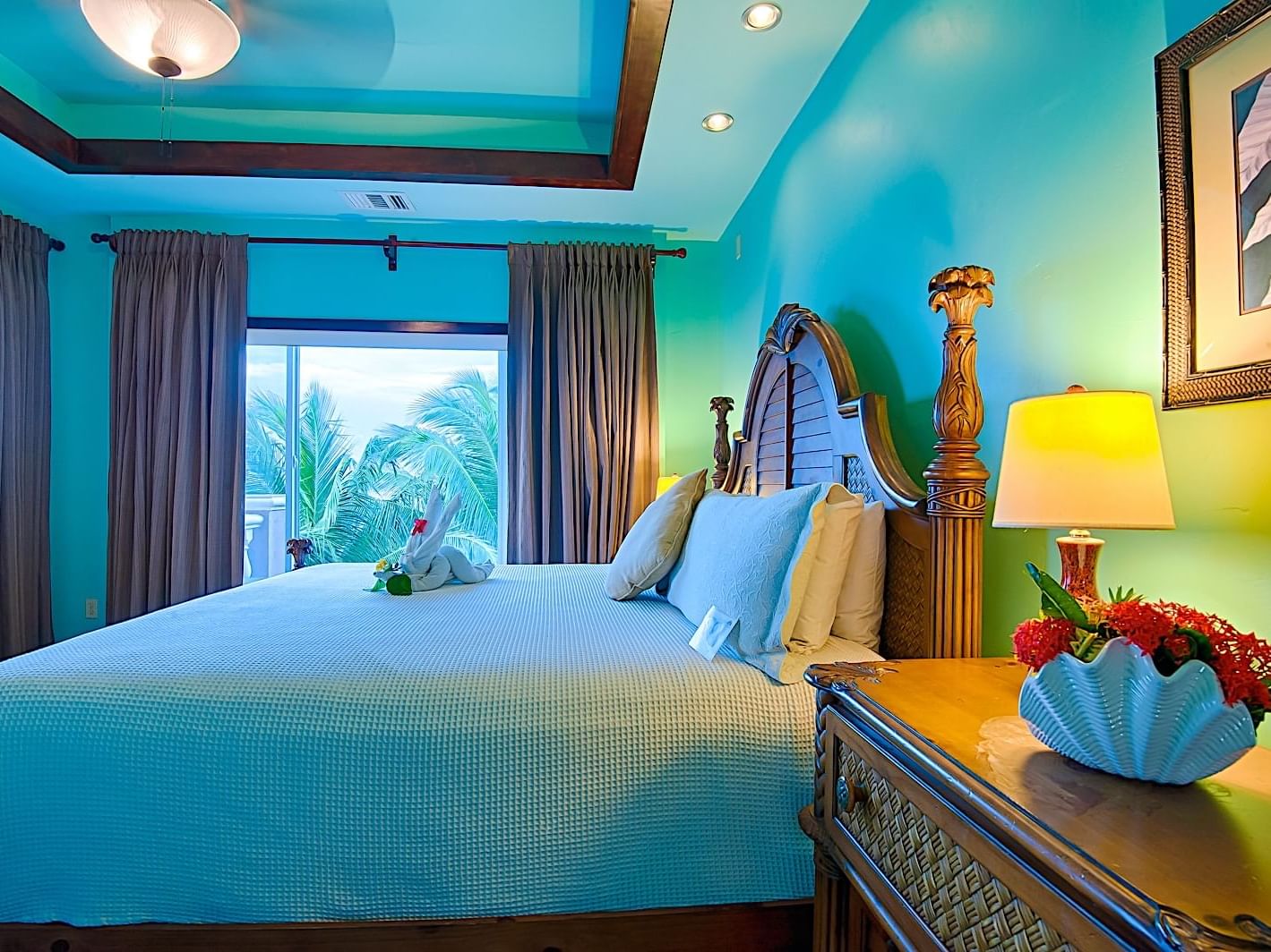 Comfy bed in 3-Bedroom Beachfront at Infinity Bay Resort