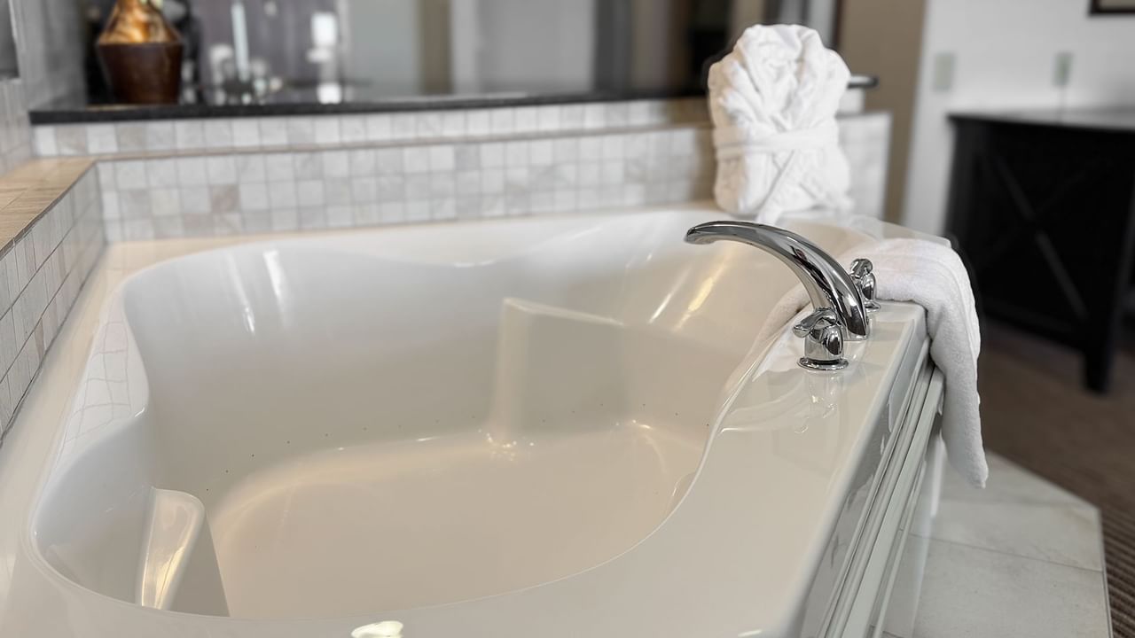 A soothing jetted tub