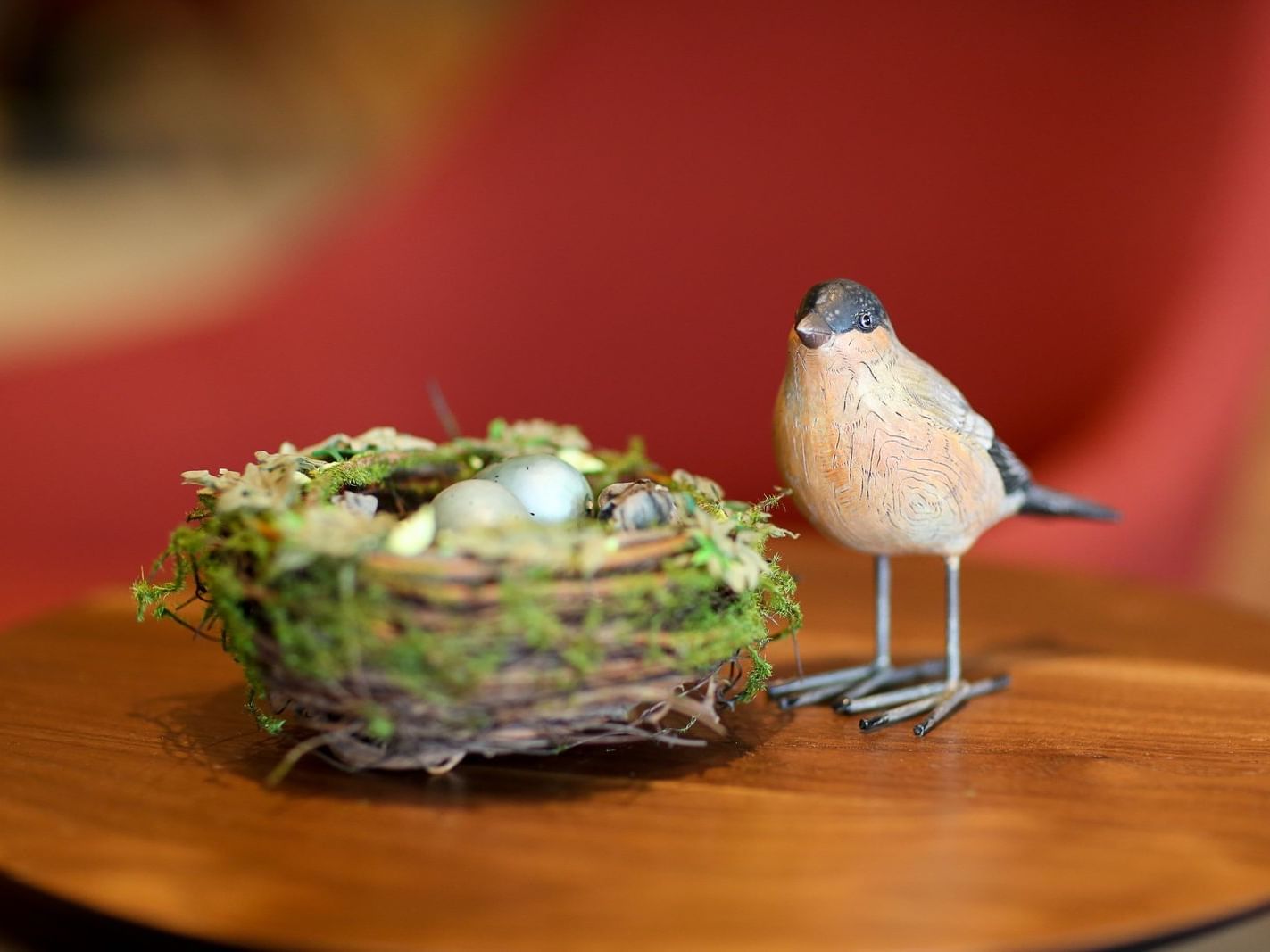 A bird and a nest ornaments at Topnotch Stowe Resort