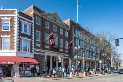 shops in harvard square