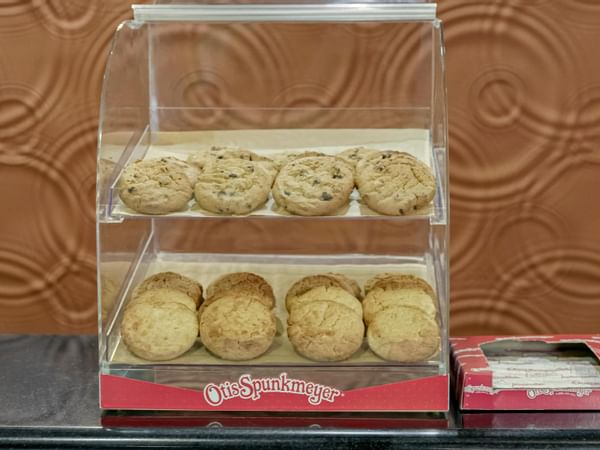 Otis Spunkmeyer freshly baked cookie at Galleria Palms Hotel