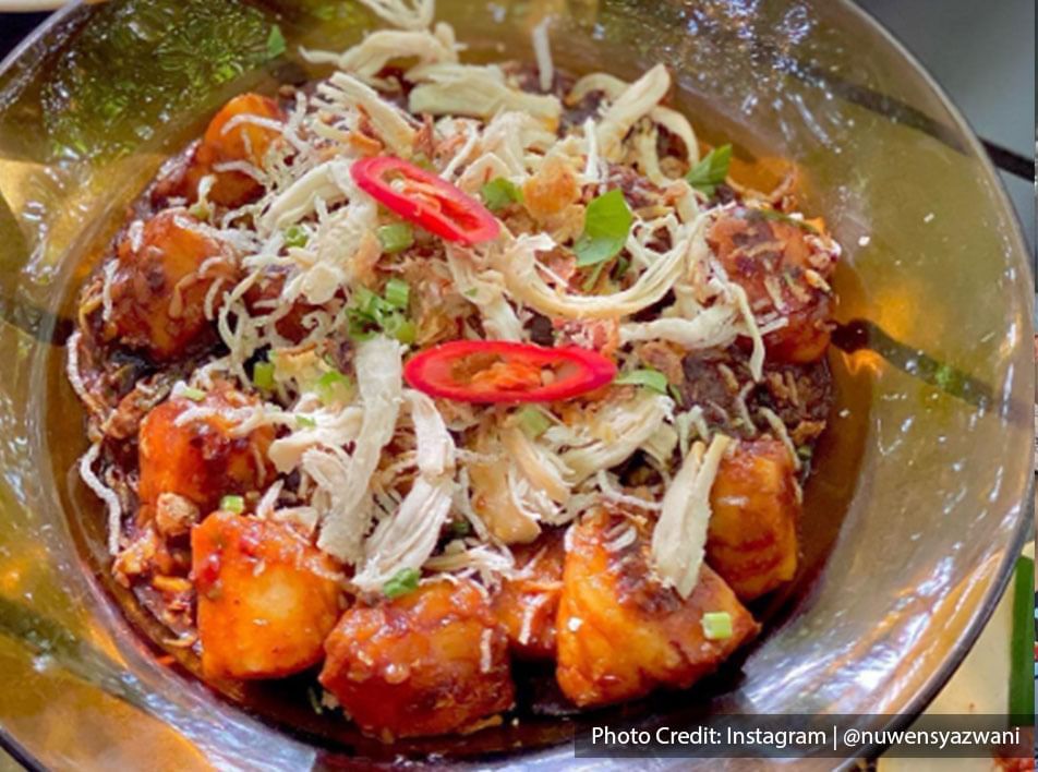 A scrumptious chicken dish selling in Port Dickson