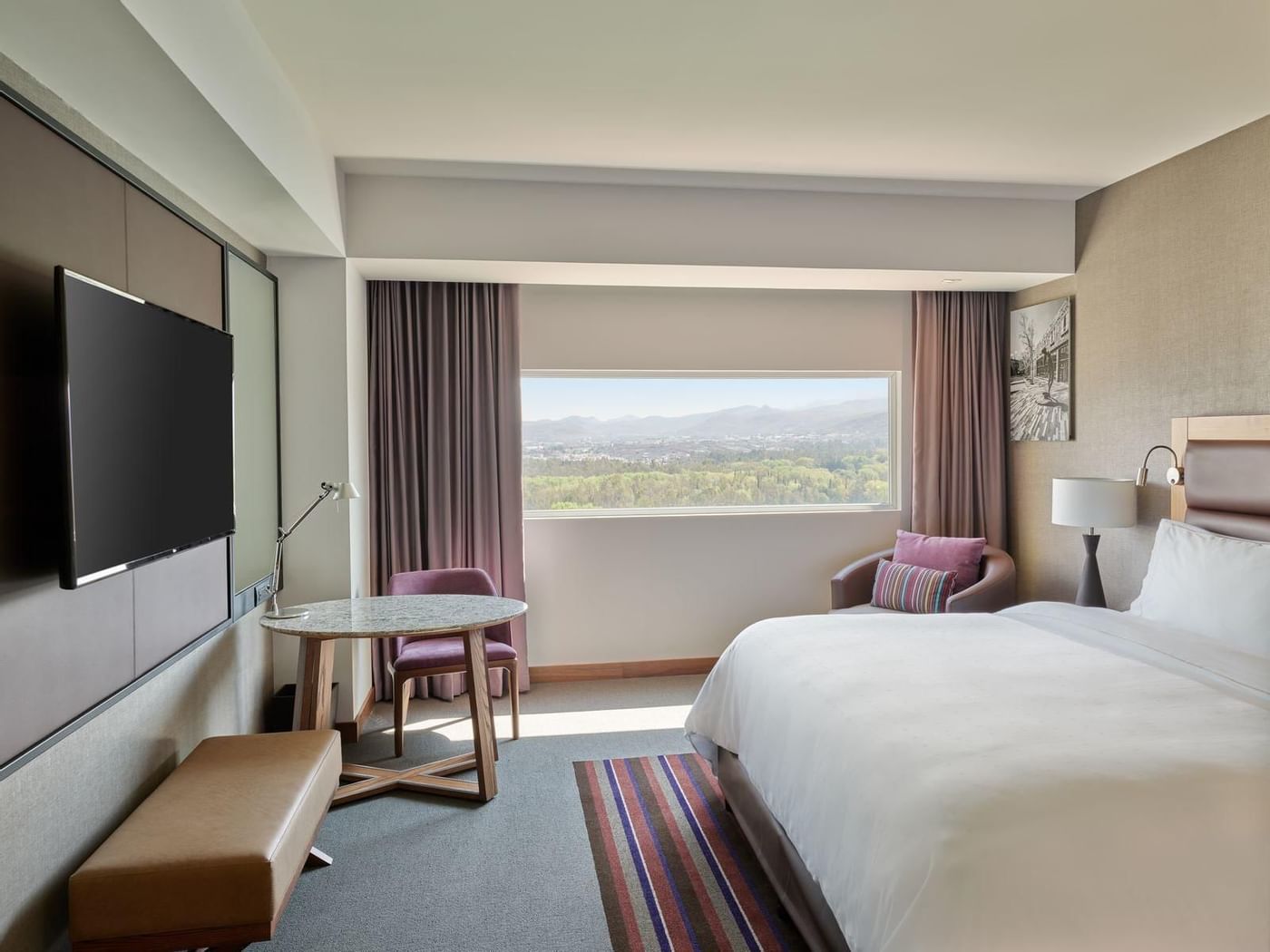 Habitación accesible con TV en FA Hotels & Resorts