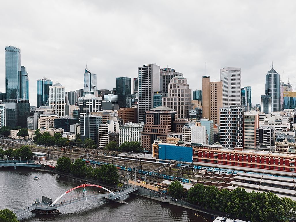 1 Bedroom Deluxe Apartment with City & River Views at Quay West Suites Melbourne