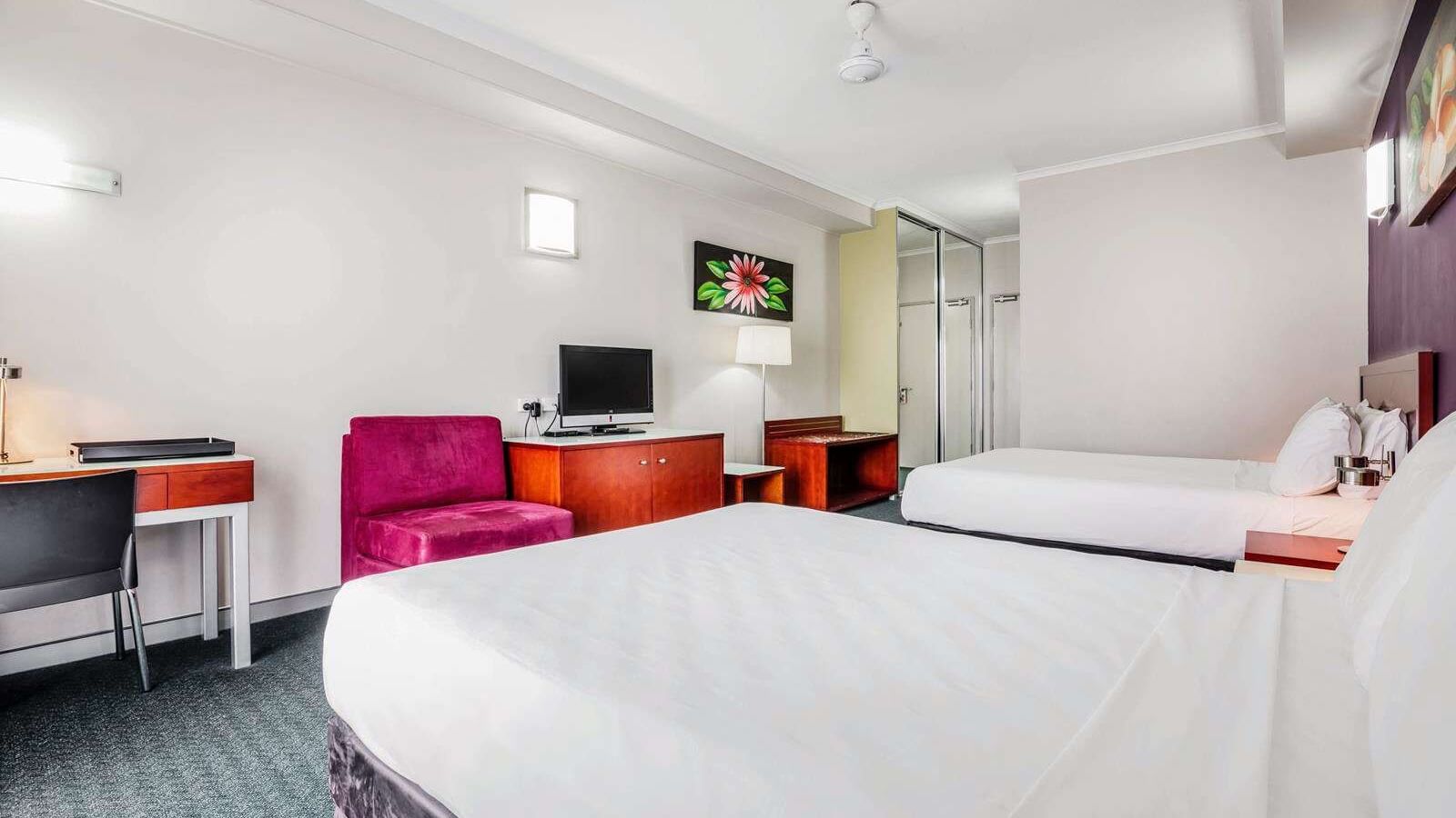 Standard Twin Room with a TV at Darwin Airport Hotels