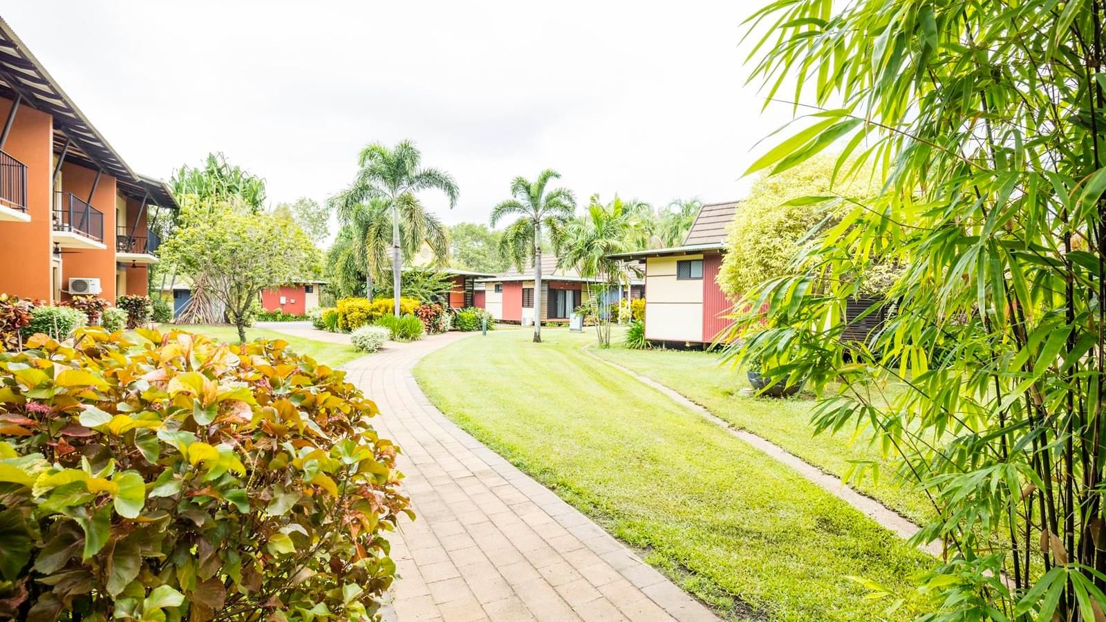 Lawn along the pathway of Darwin Airport Hotels