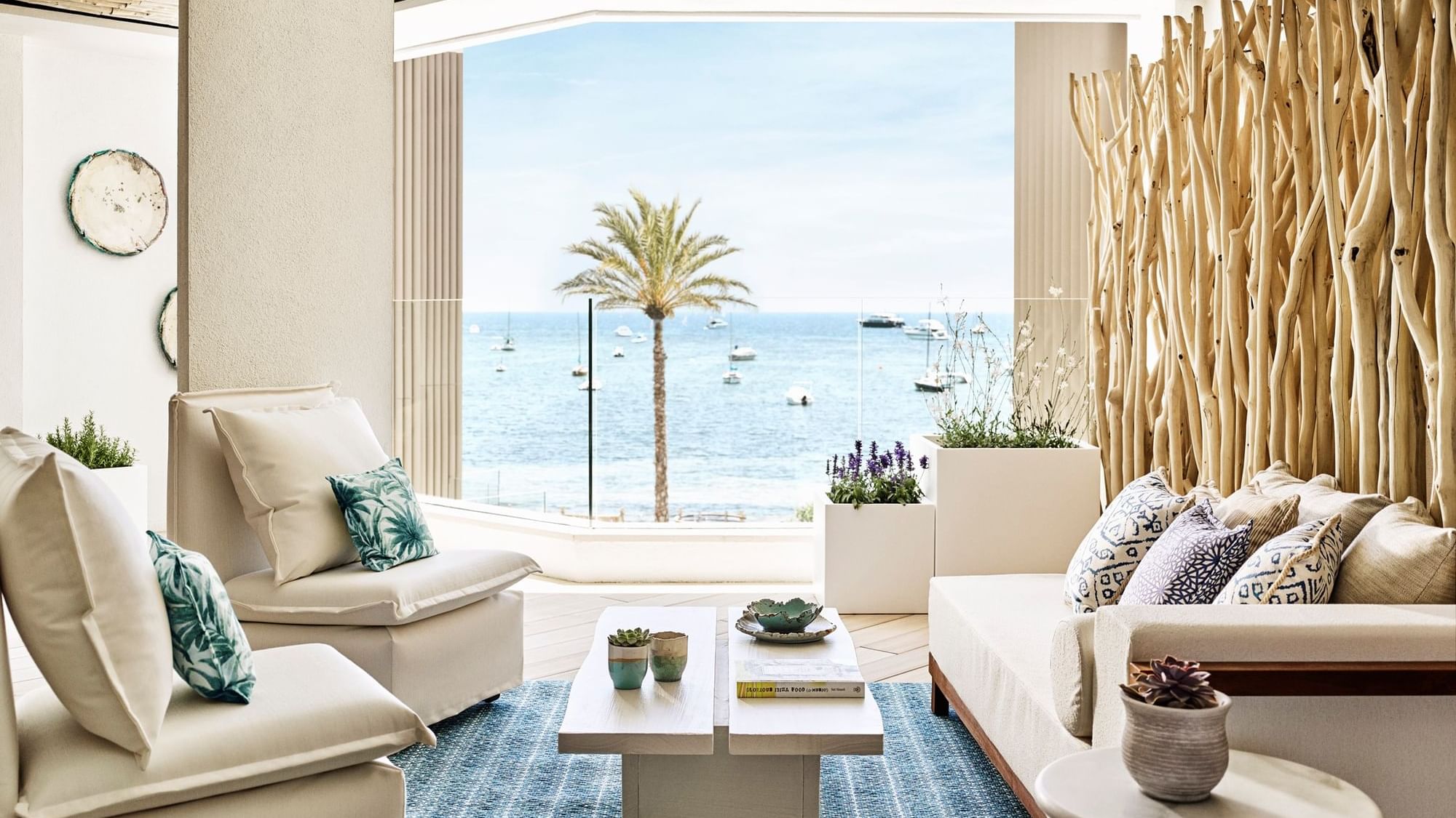 Condé Nast Traveler includes Nobu Hotel Ibiza Bay in the “Ibiza Guide