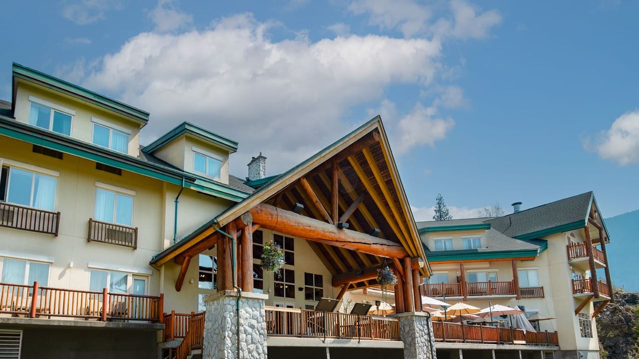 Exterior of Coast Hillcrest Hotel