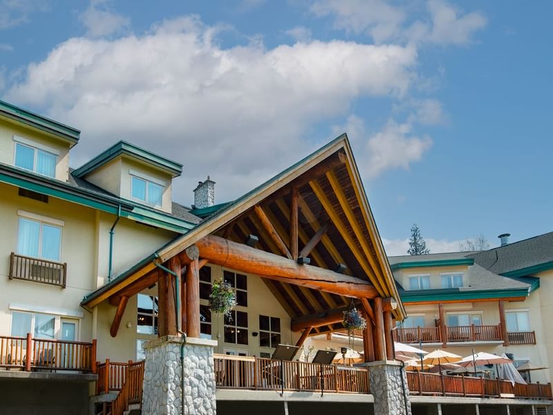 Exterior of Coast Hillcrest Hotel