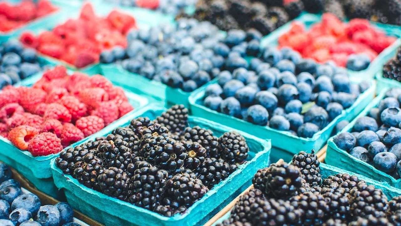 Fresh blueberries, blackberries and raspberries