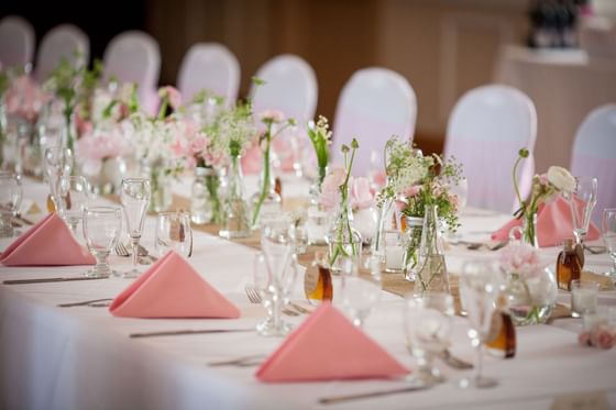 Banquet table decoration at Honor’s Haven Retreat