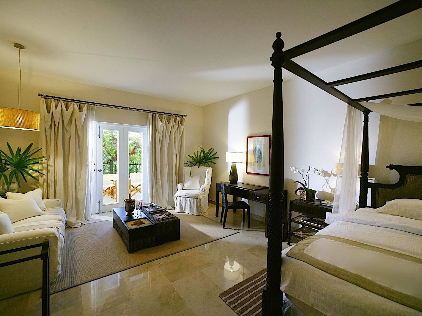 Interior of Junior Suites at Casa Colonial Beach and Spa