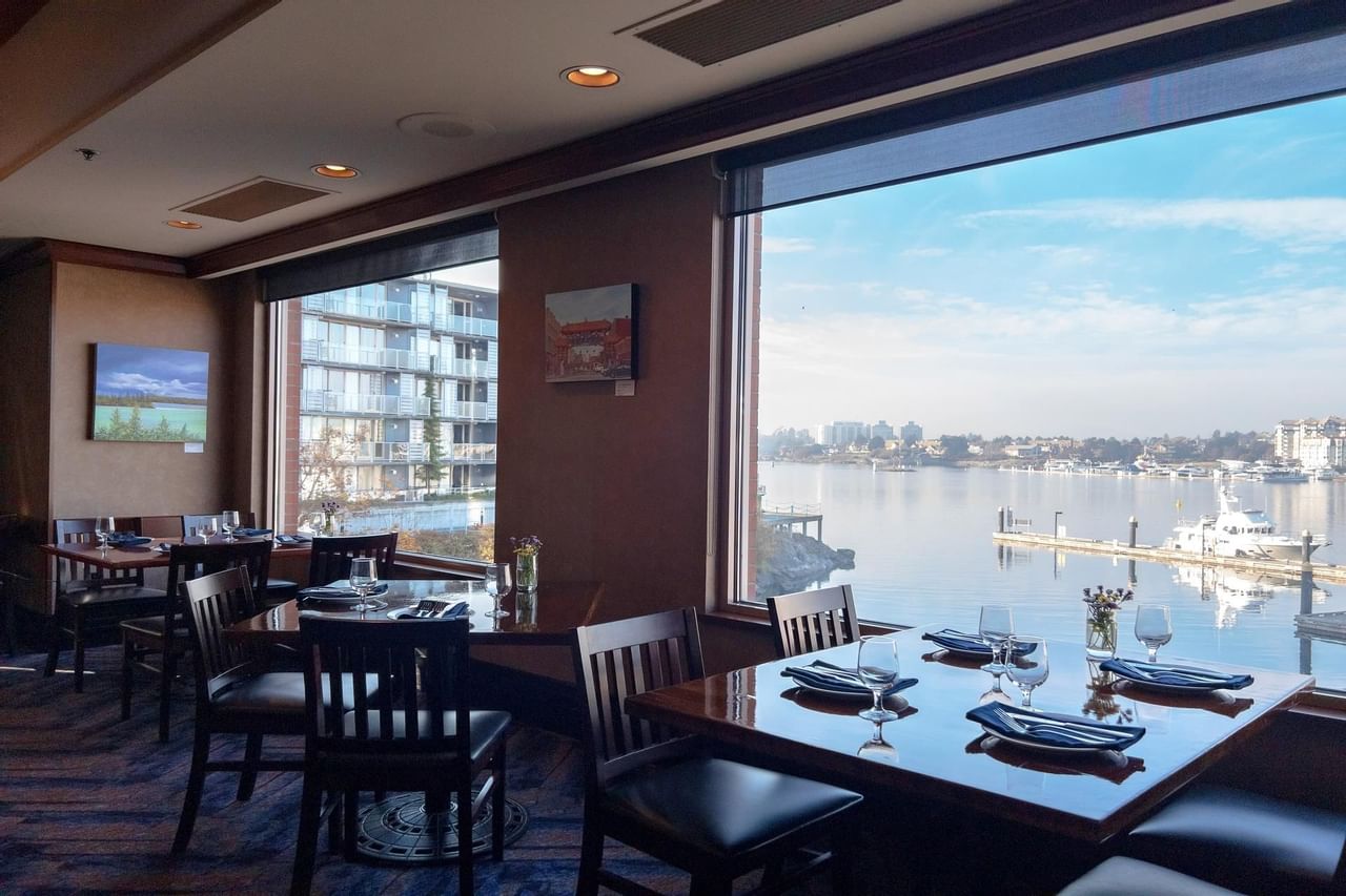 Blue Crab interior