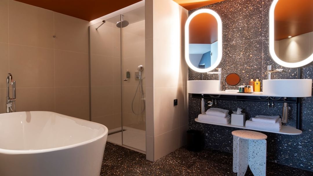 Jeanne Malivel Suite