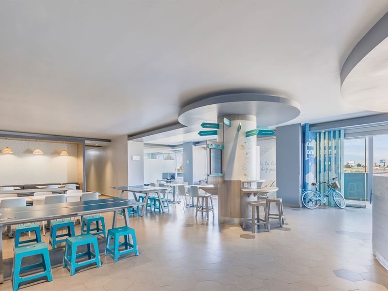 Breakfast Room dining area in the Restaurant at One Hotels