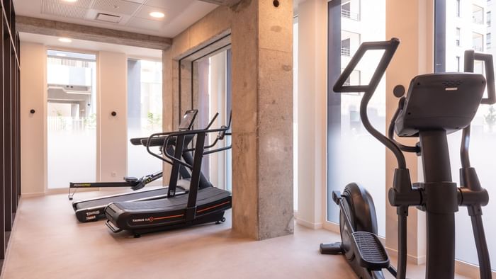 Fully equipped gymnasium at Residence Le Monde