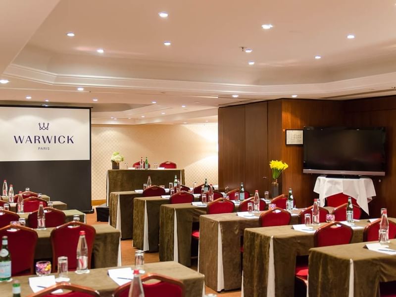 Classroom-typed event room set-up in Marylin Monroe at Warwick Paris Champs Elysées