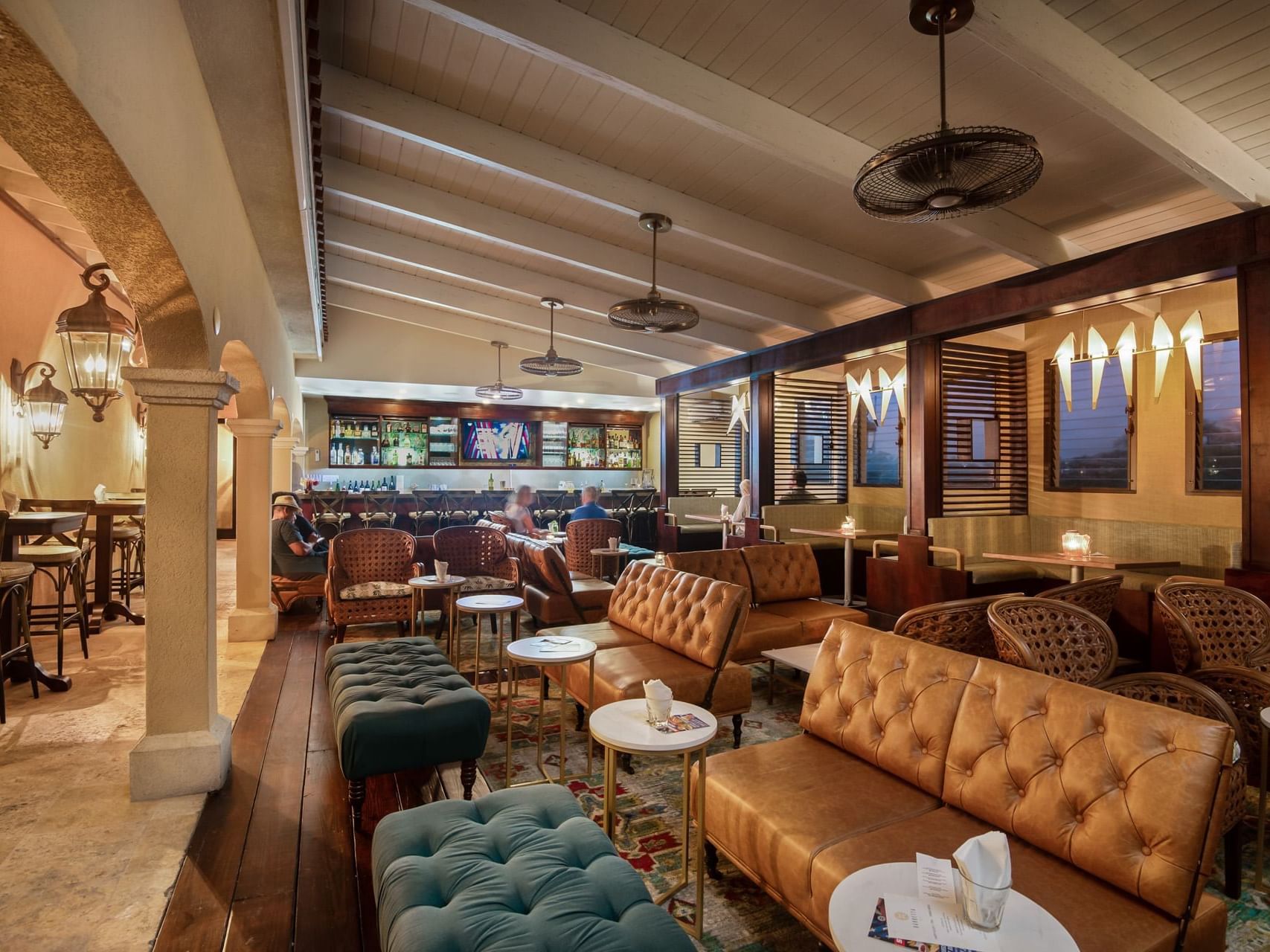 Dining area in Barbetta Lounge at The Somerset On Grace Bay
