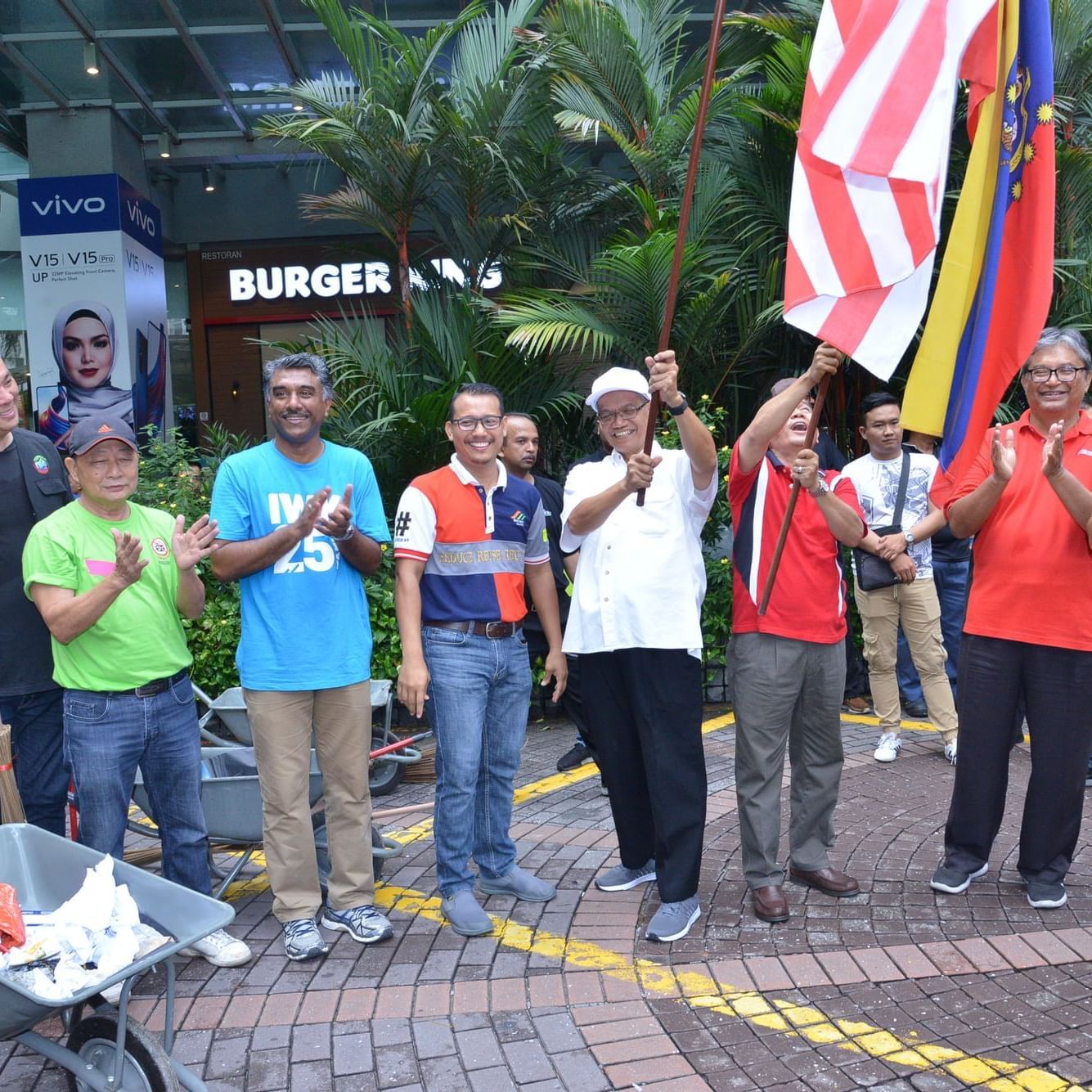 People applaud happily during the Festival near Kuala Lumpur