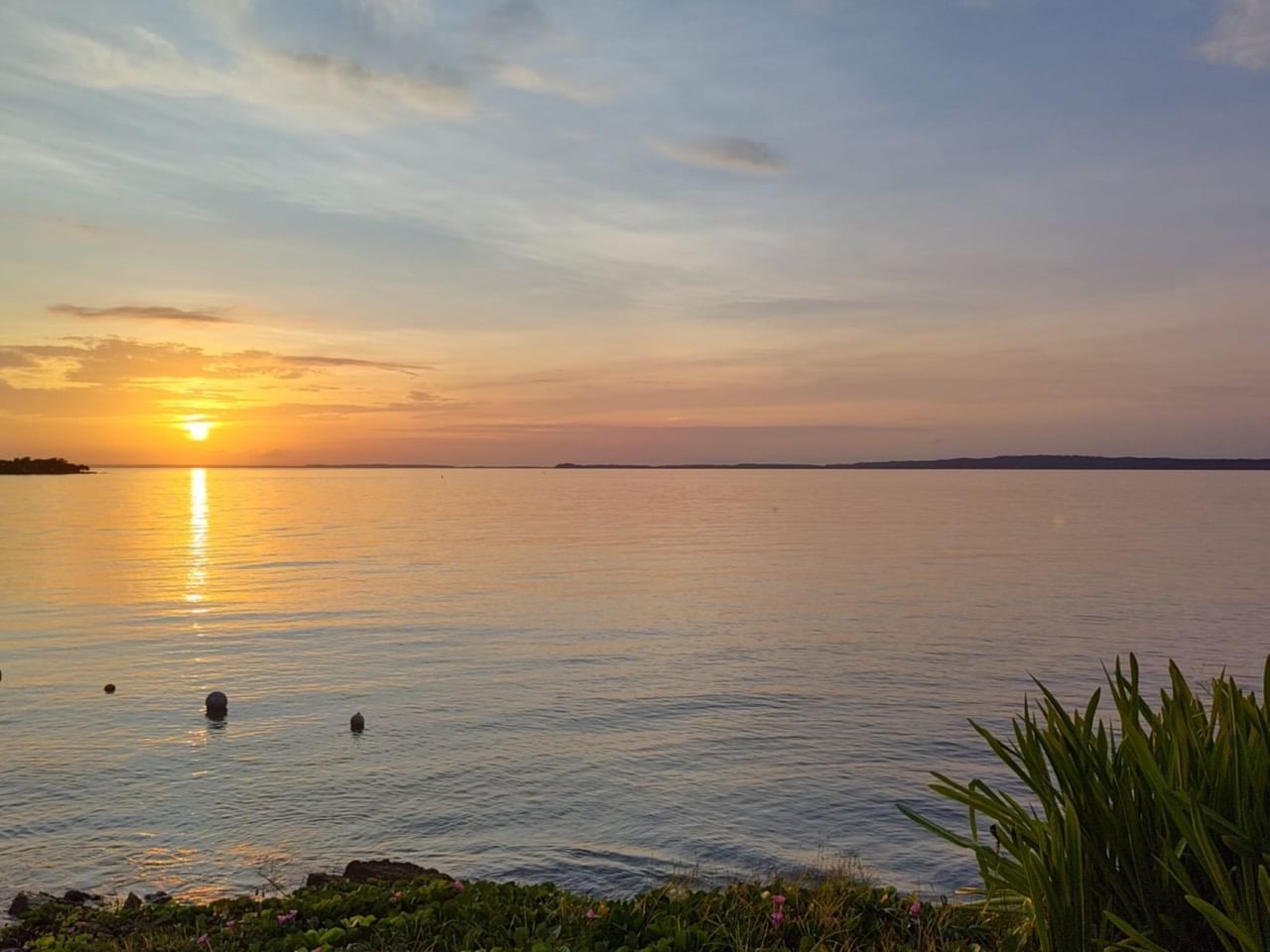 Landscape view of the Sea at sunset near 3C Hotels