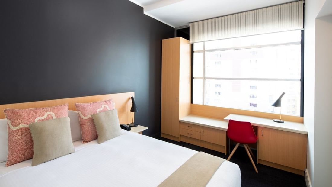 Standard Queen Room with one bed at ibis Sydney World Square hotel