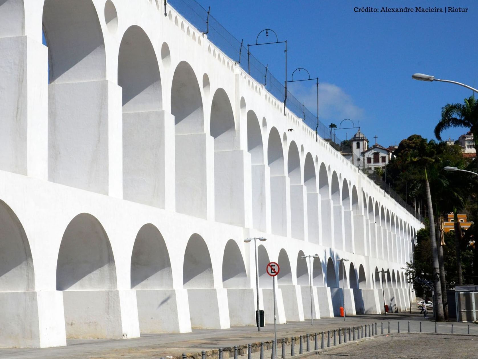 Exterior view of Arcos da Lapa near Sol Ipanema Hotel