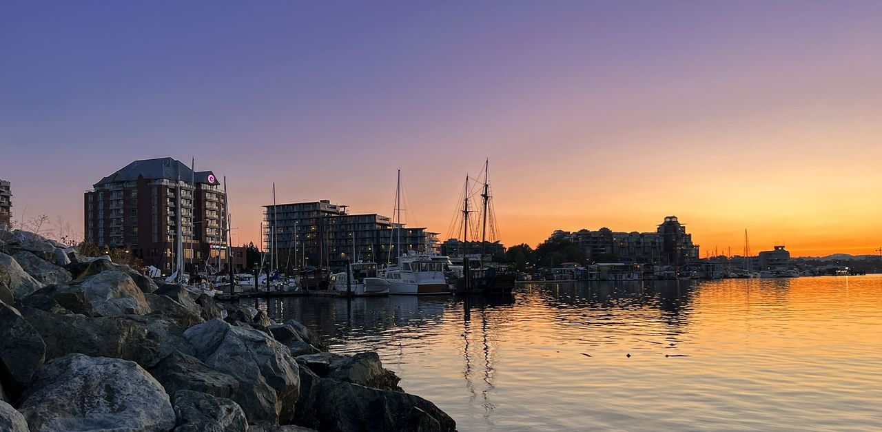 Exterior of Coast Victoria Hotel & Marina by APA