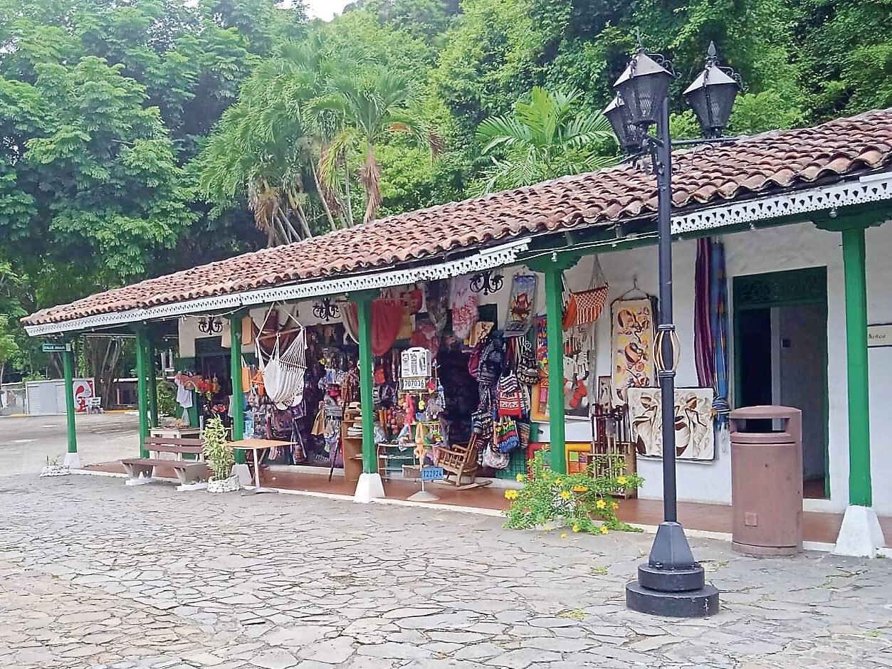Shop in Mi Pueblito near Megapolis Hotel Panama